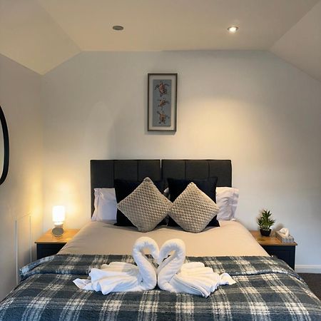 Cosy Countryside Stay- Waters Upton, Telford Exterior foto